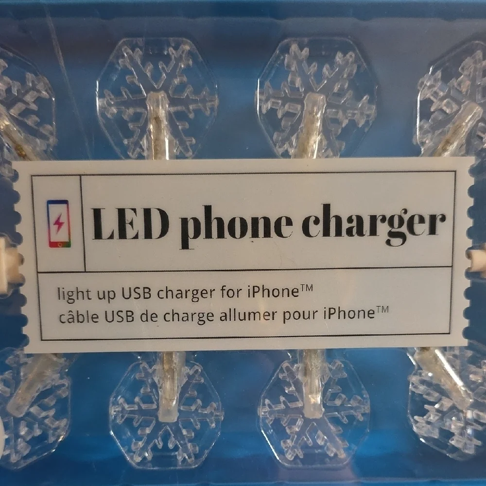 DCI, Iphone Snow Flake Led Phone Charger